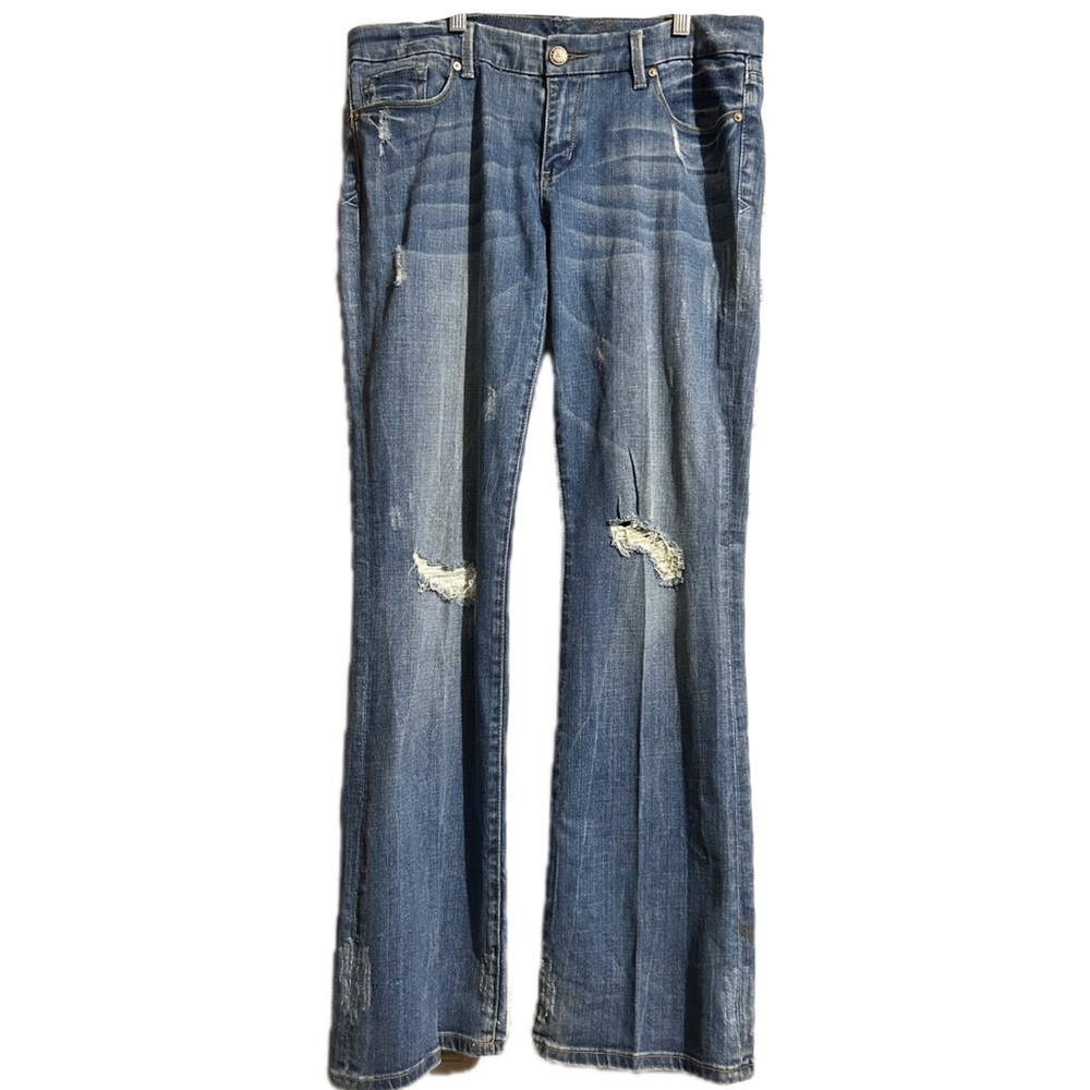 Women’s  Seven 7 Distressed Size 30 Bootcut Jeans